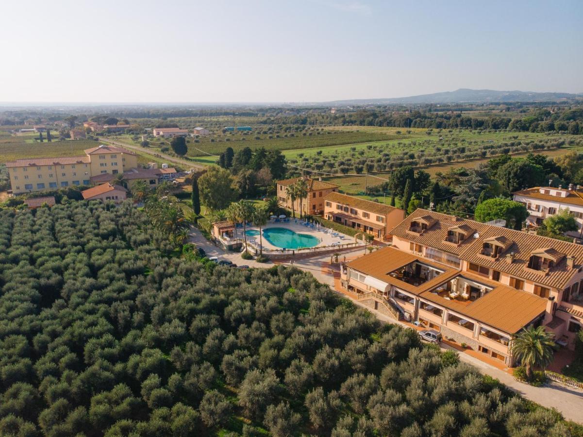 Agrihotel Elisabetta Collemezzano Экстерьер фото