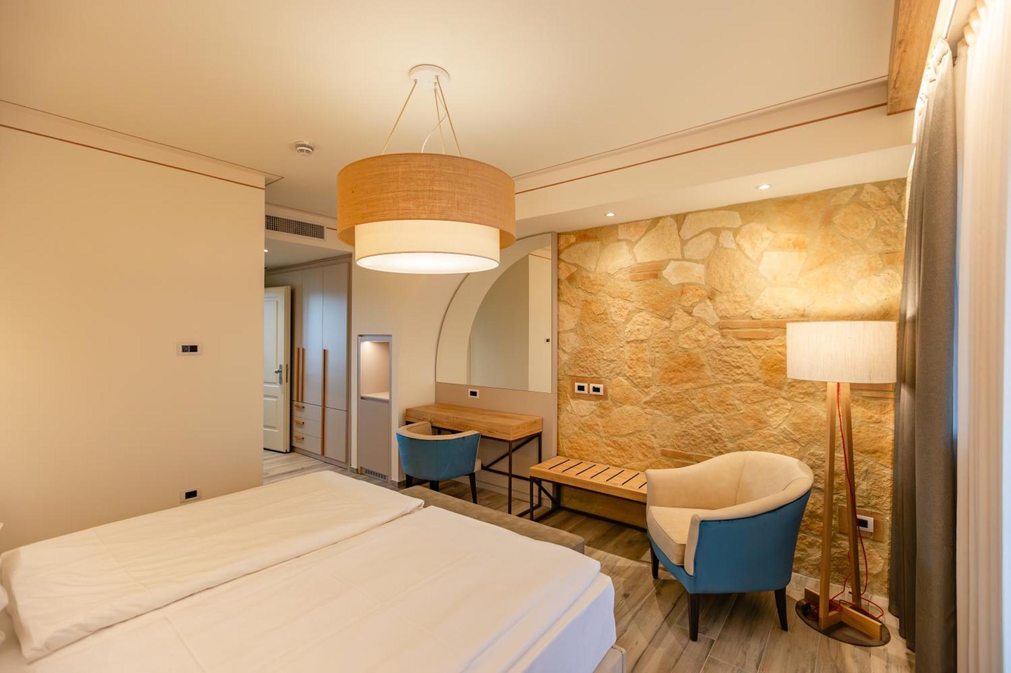 Agrihotel Elisabetta Collemezzano Экстерьер фото