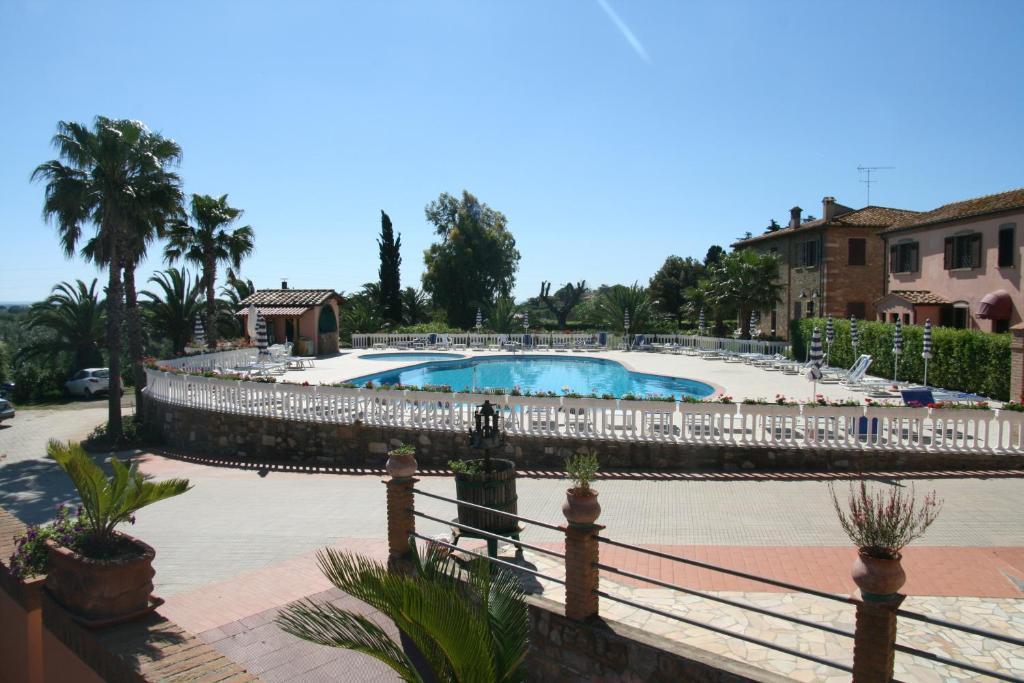 Agrihotel Elisabetta Collemezzano Экстерьер фото