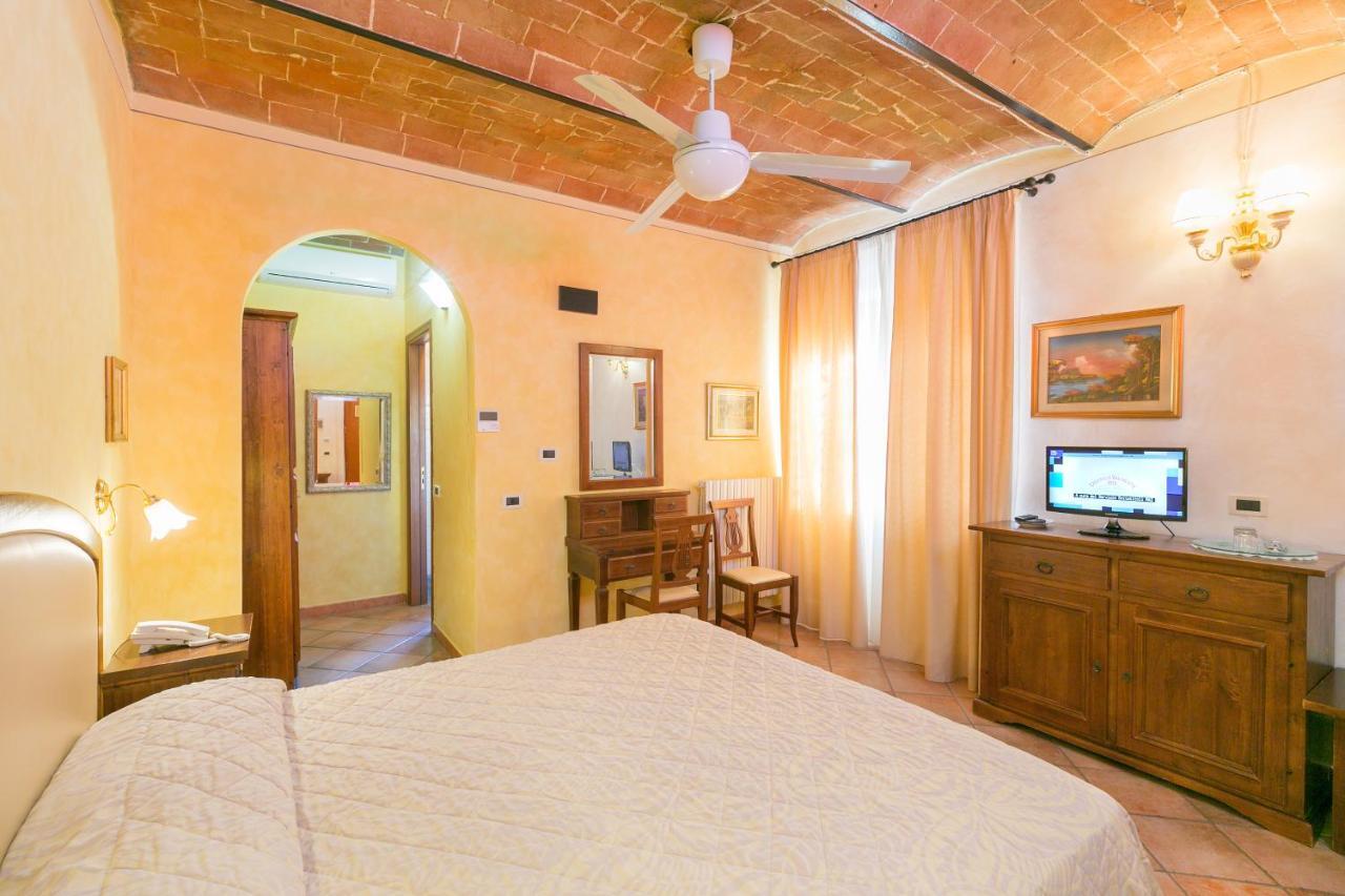 Agrihotel Elisabetta Collemezzano Экстерьер фото