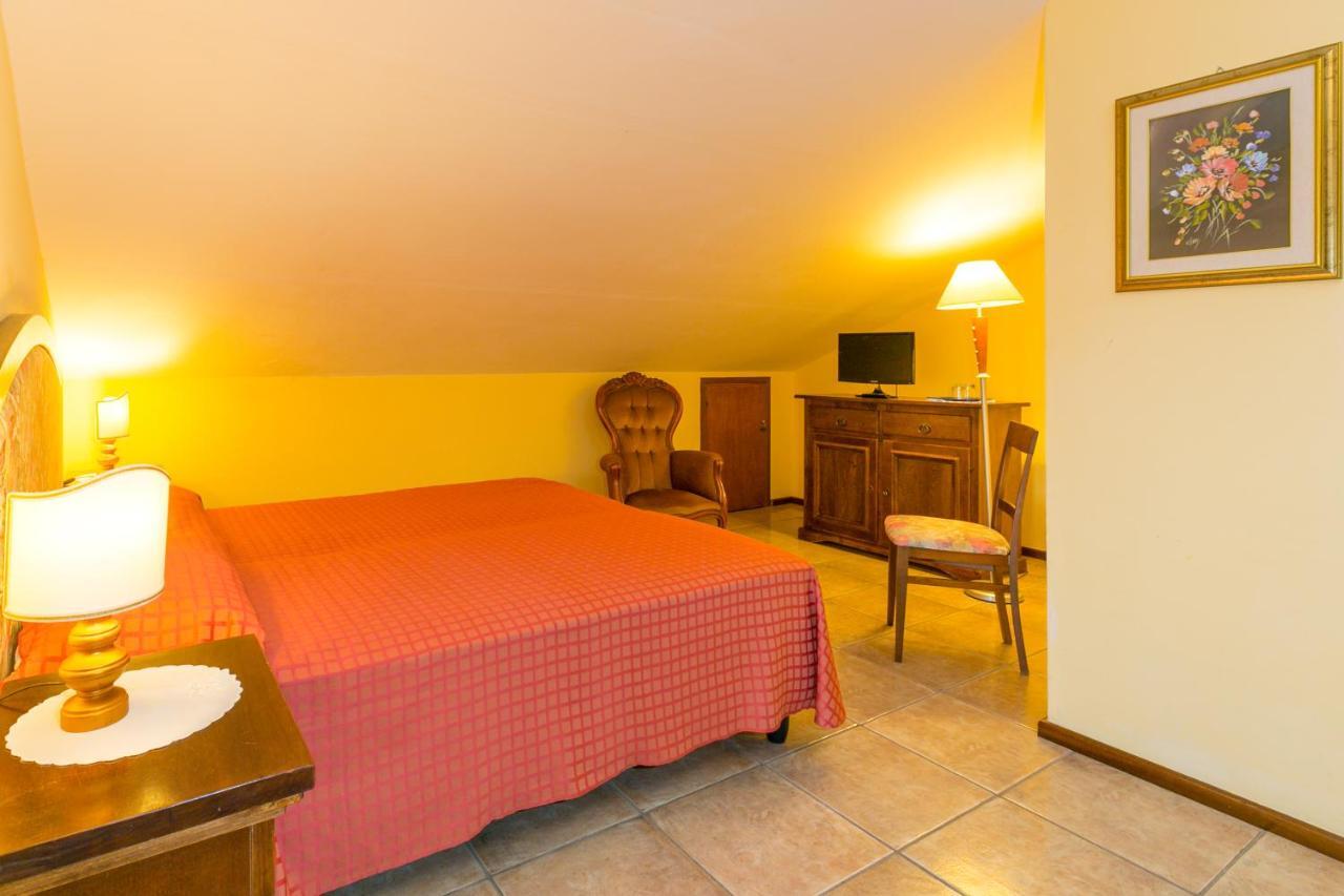 Agrihotel Elisabetta Collemezzano Экстерьер фото